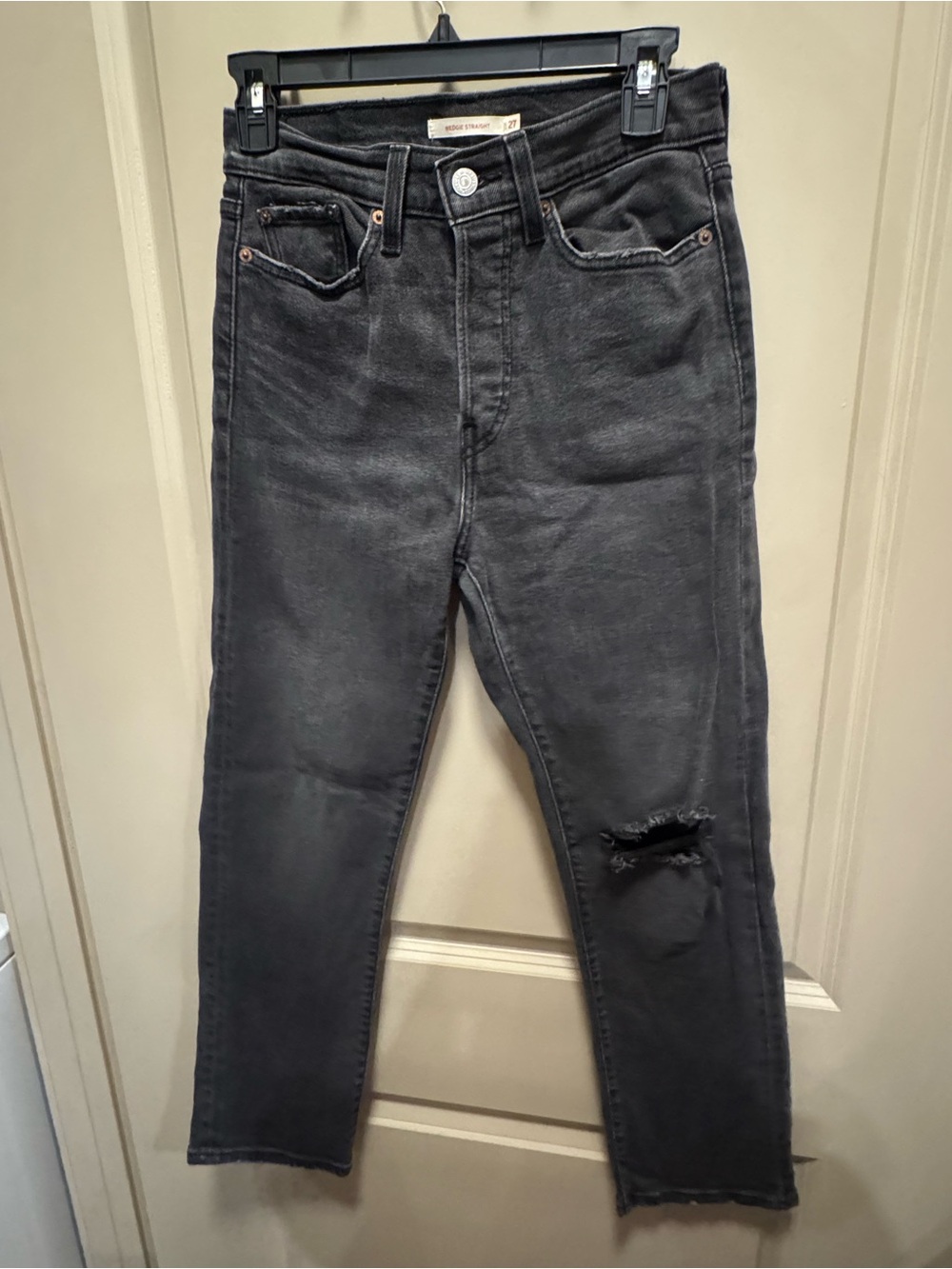 Levi's Wedgie Women's Straight Leg Jeans in Washed Black